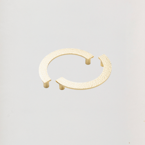 Narrow Tap Hammered Golden Half Moon Pull 